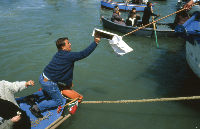 Processione a mare, fedele '87